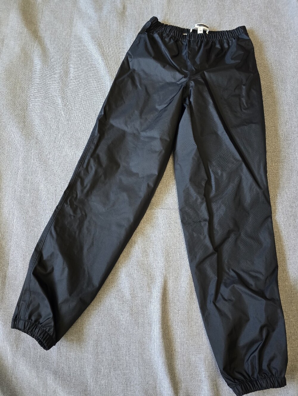 MEC Youth Black Athletic Water Proof Joggers Size 14